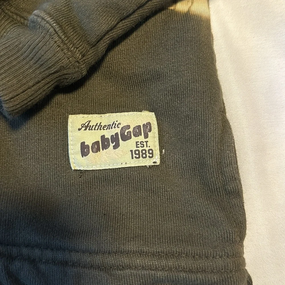GAP Kids Hoodie Size 6-12 Months